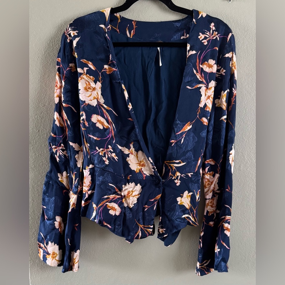 Free People Women's Blue Floral Wrap Kimono Top Size XSmall Long Sleeves